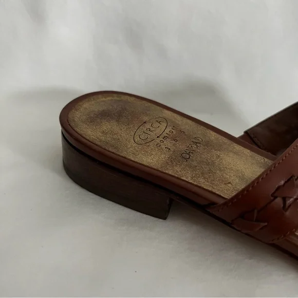 Circa  Joan & David Comfort 365 Sandal - Picture 10 of 11